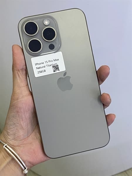 Iphone 15prm natural 256gb